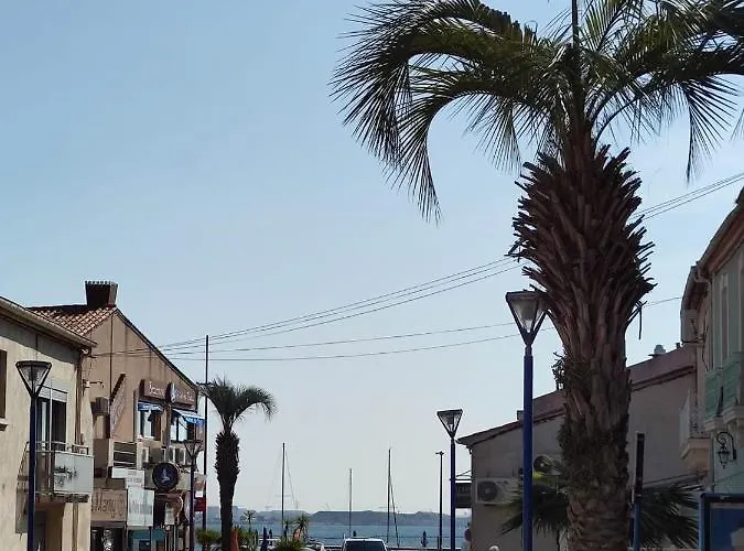 T2 Clim Avec Terrasse Et Place De Parking Privative